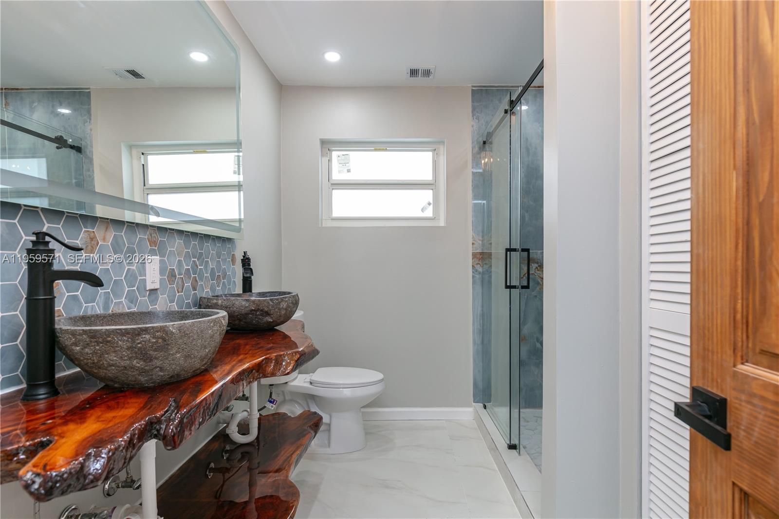 1507 Harding St Hollywood, FL 33020