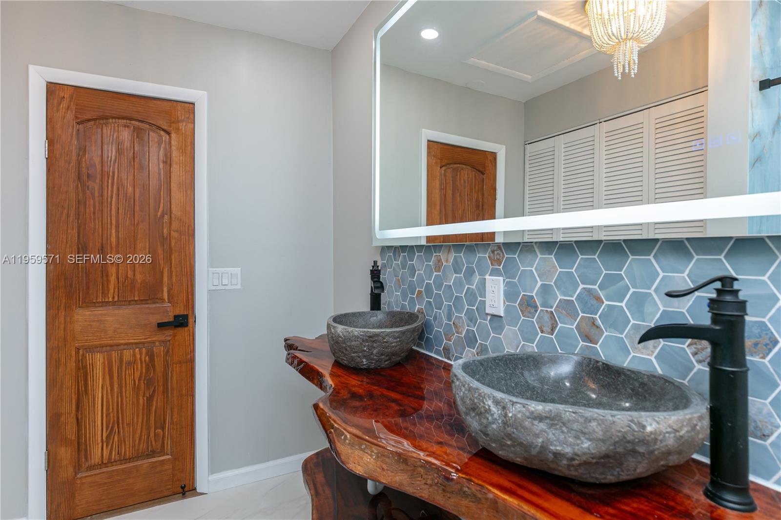 1507 Harding St Hollywood, FL 33020