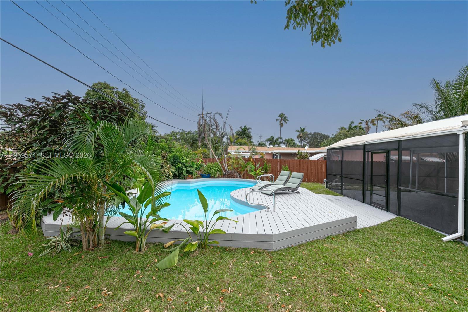 1507 Harding St Hollywood, FL 33020