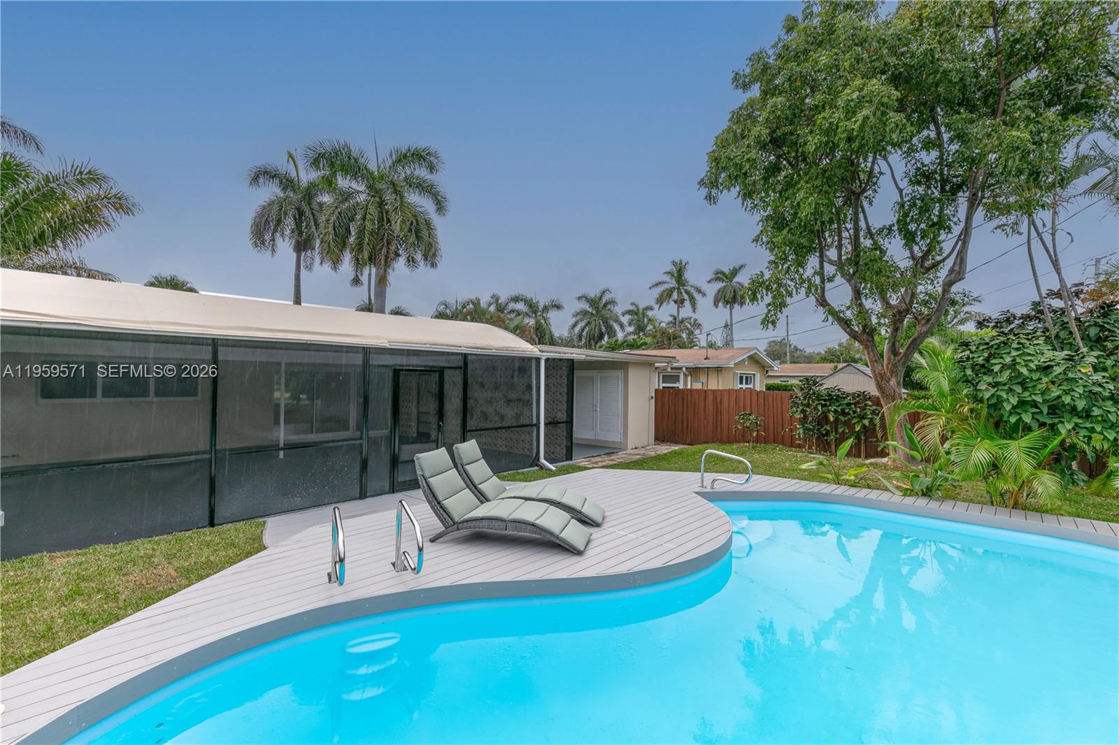 1507 Harding St Hollywood, FL 33020