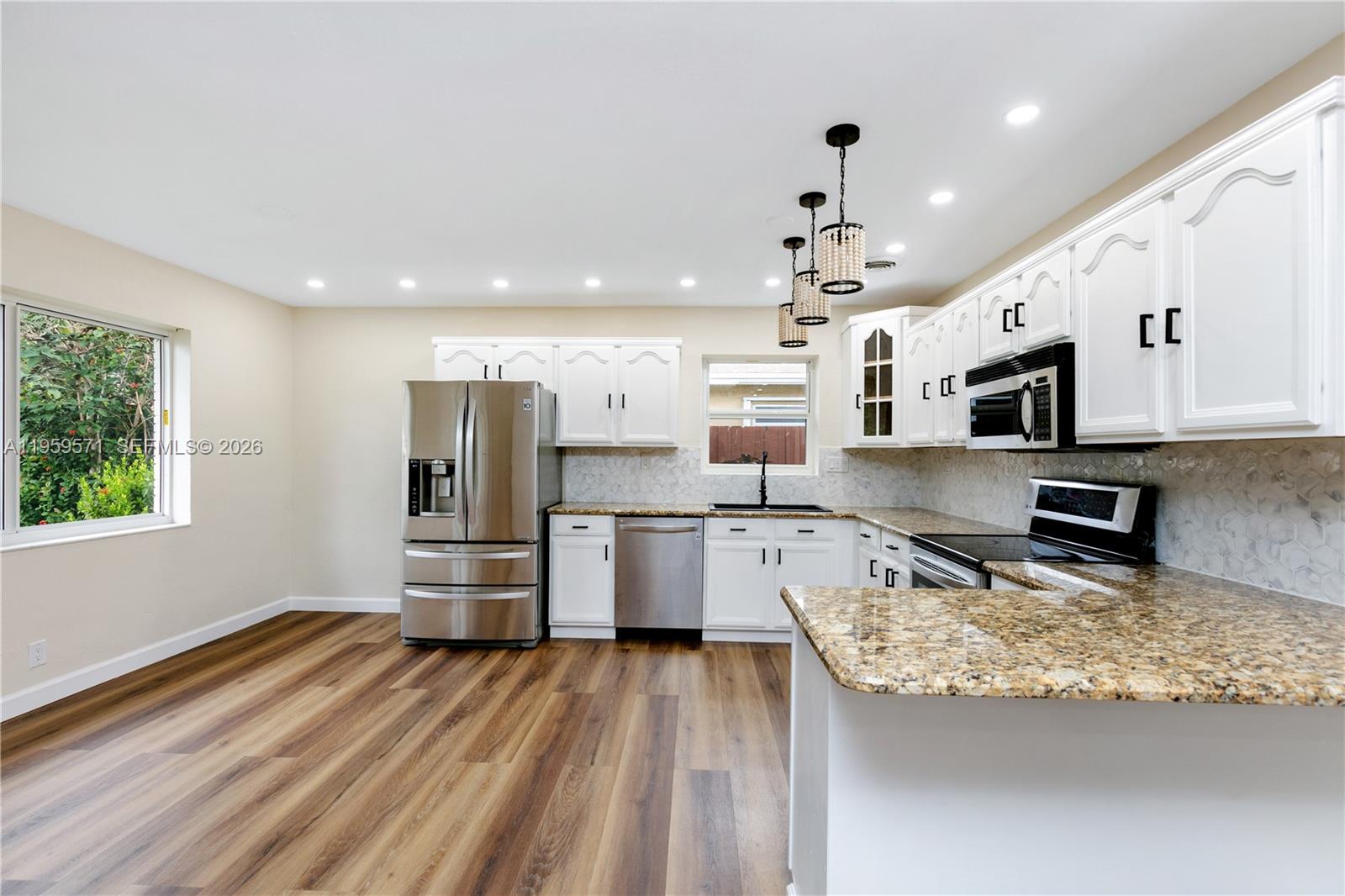 1507 Harding St Hollywood, FL 33020