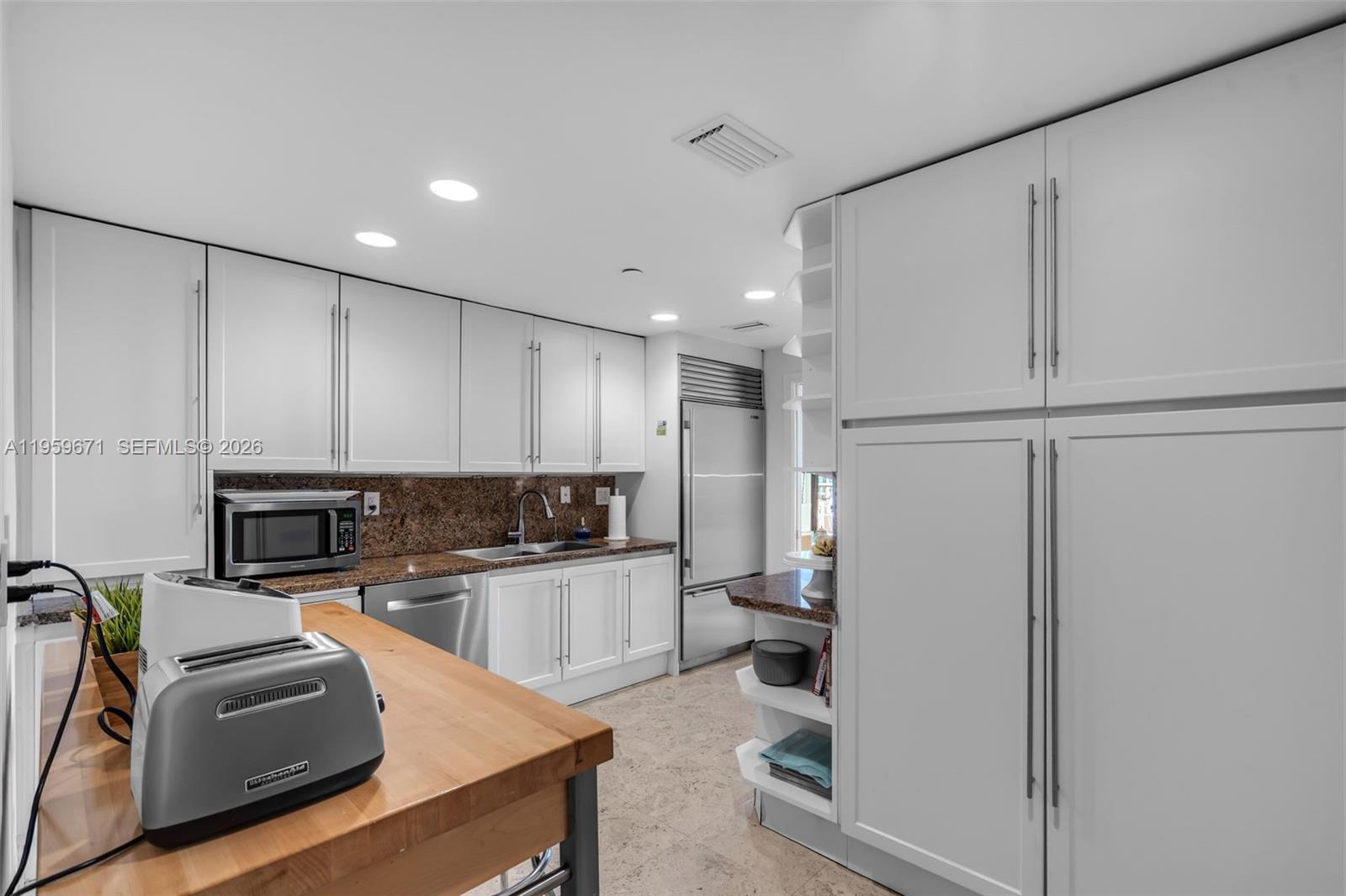 image Emerald Bay at Key Colony13