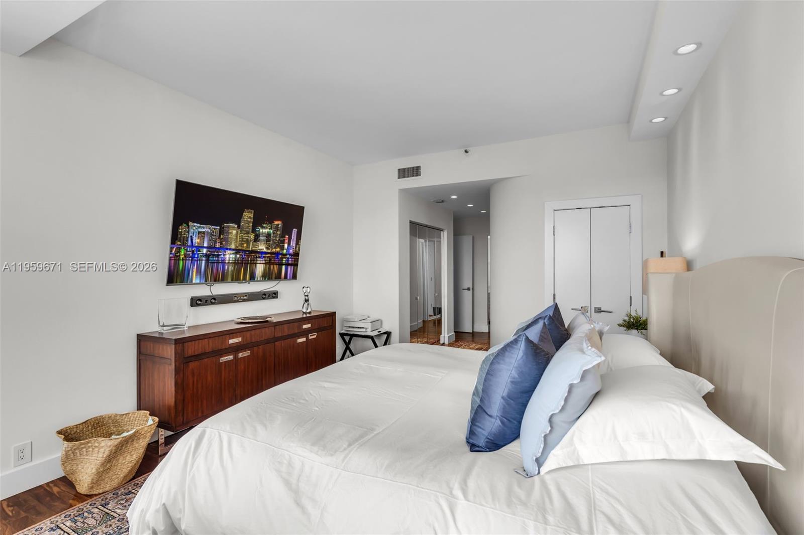 image Emerald Bay at Key Colony22