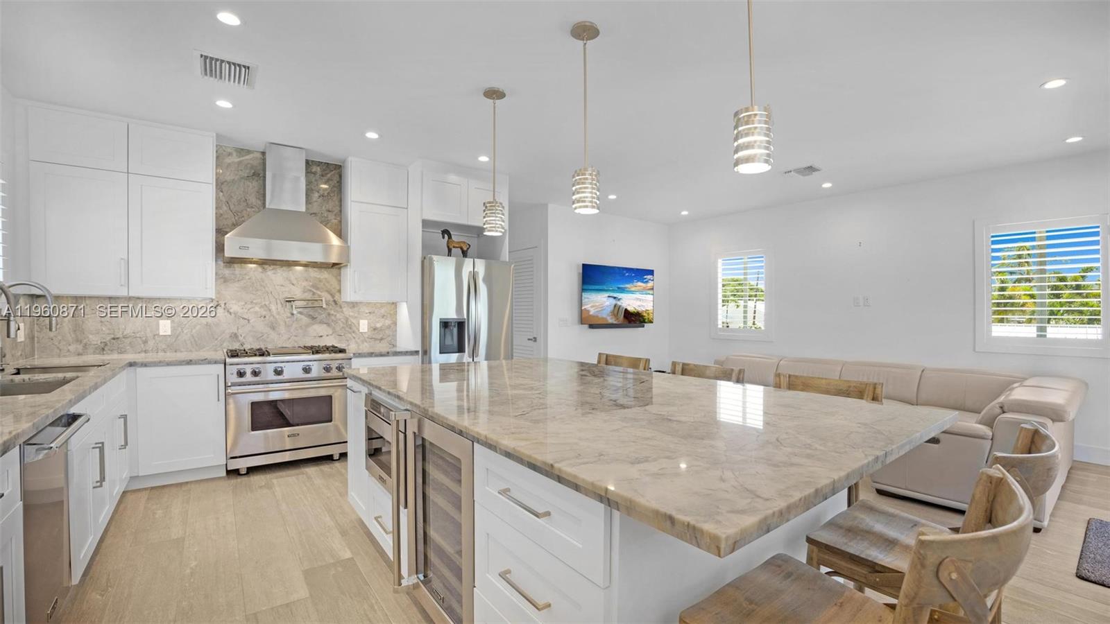 410 Bowie Ln Key Largo, FL 33037