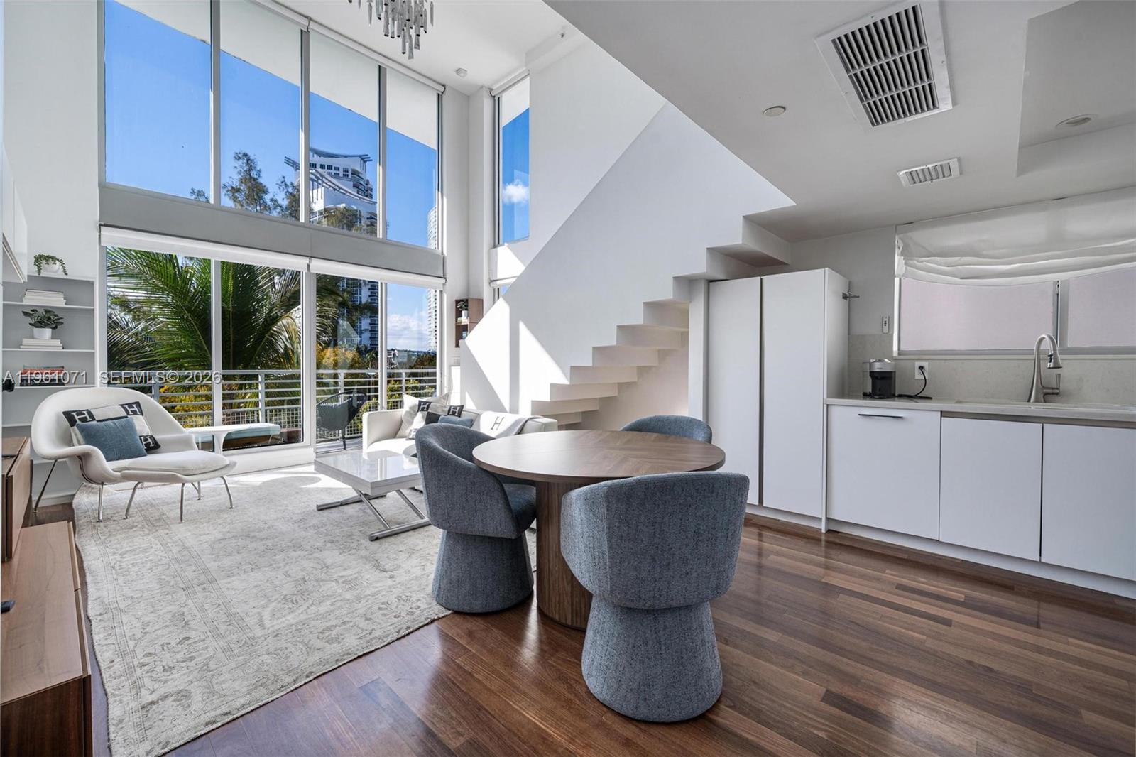 245 Michigan Ave #LP-4 Miami Beach, FL 33139