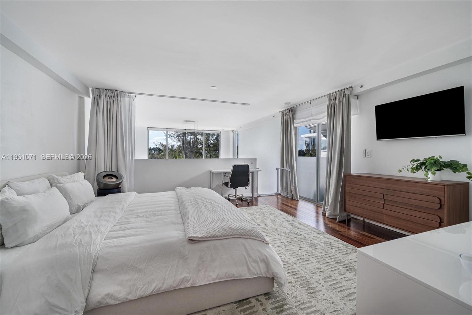 245 Michigan Ave #LP-4 Miami Beach, FL 33139