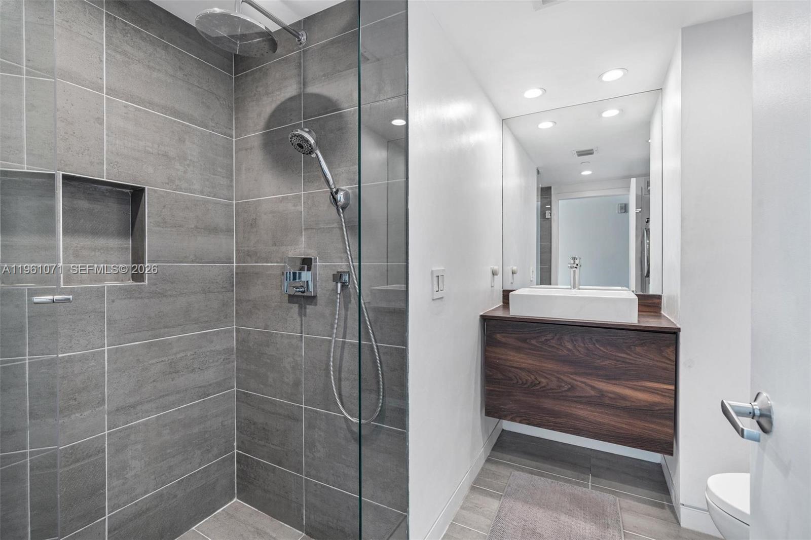 245 Michigan Ave #LP-4 Miami Beach, FL 33139