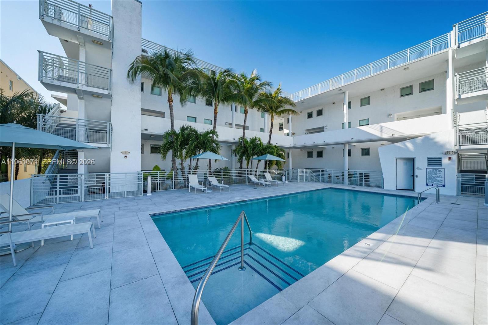 245 Michigan Ave #LP-4 Miami Beach, FL 33139