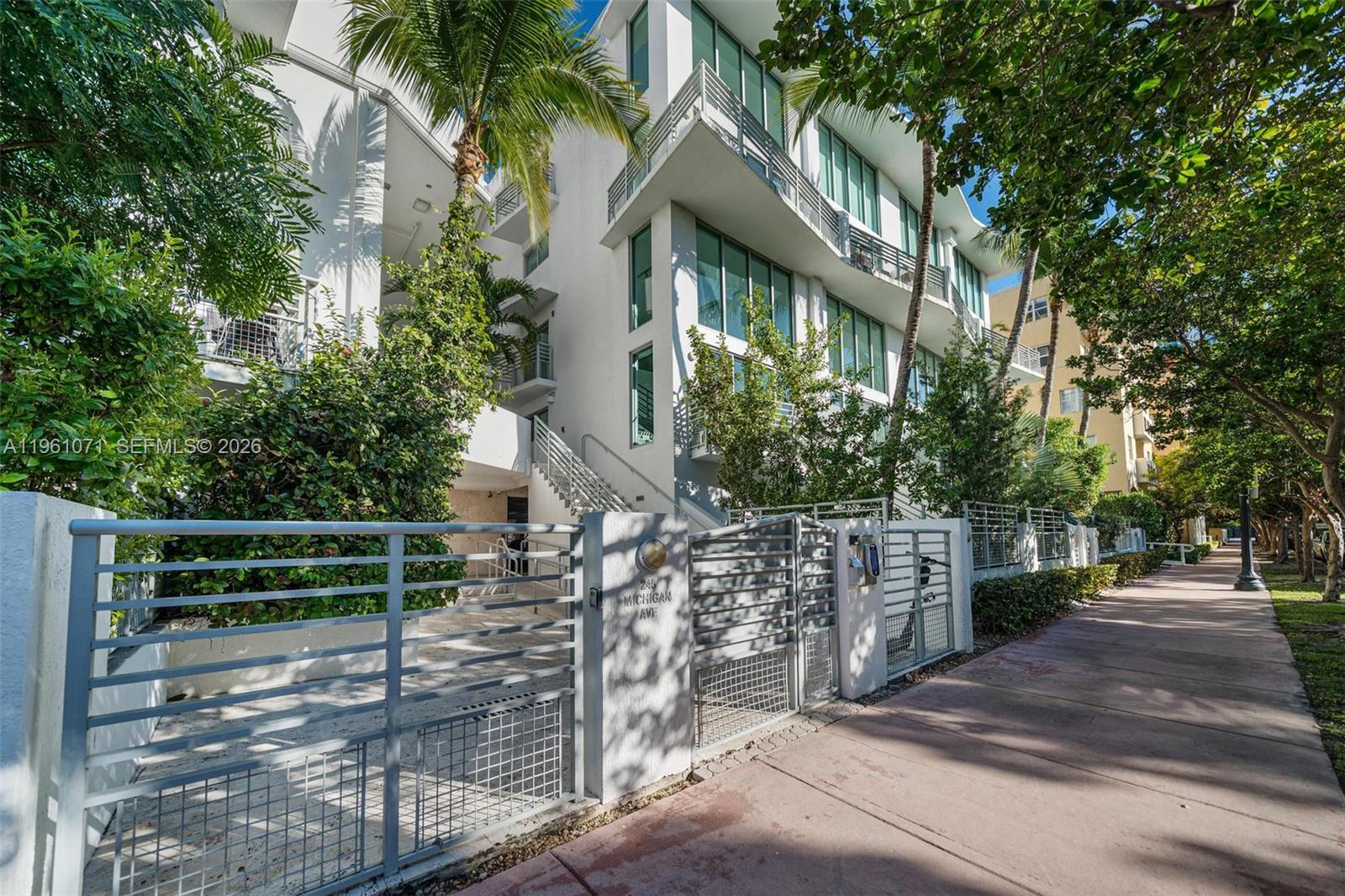 245 Michigan Ave #LP-4 Miami Beach, FL 33139
