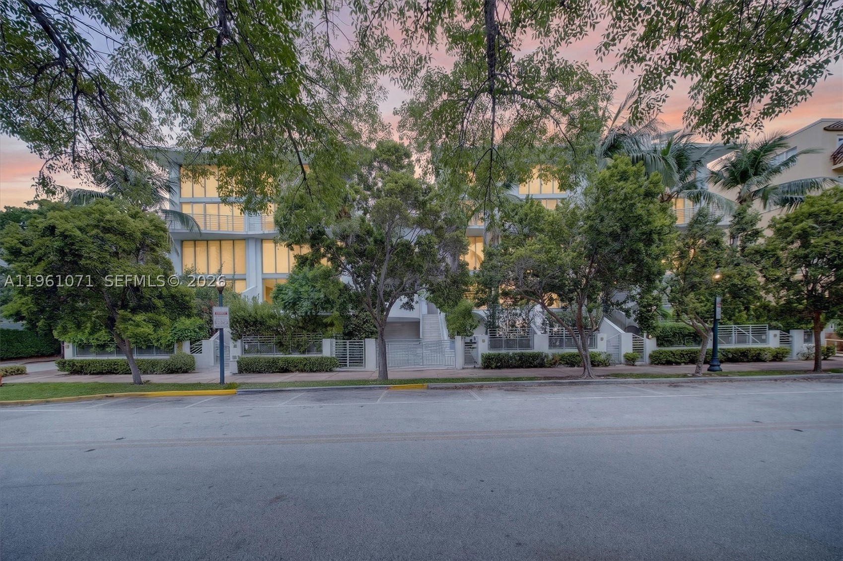 245 Michigan Ave #LP-4 Miami Beach, FL 33139