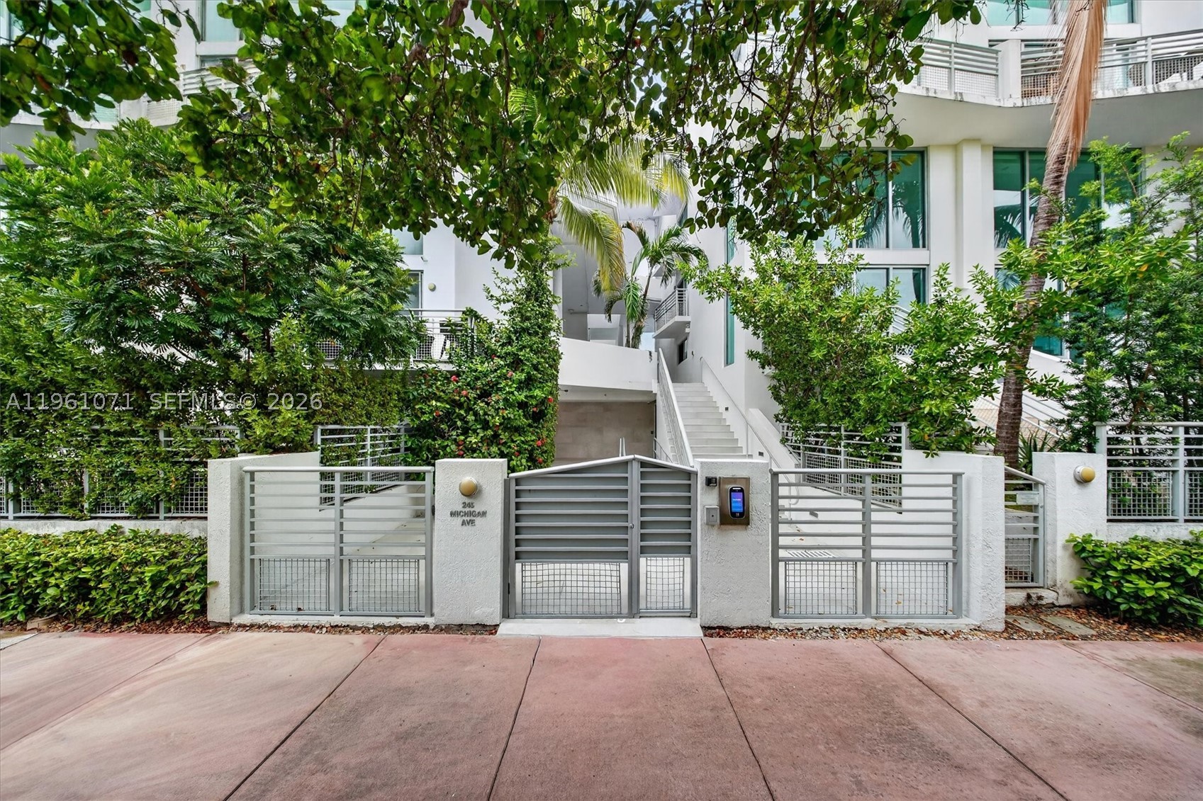 245 Michigan Ave #LP-4 Miami Beach, FL 33139