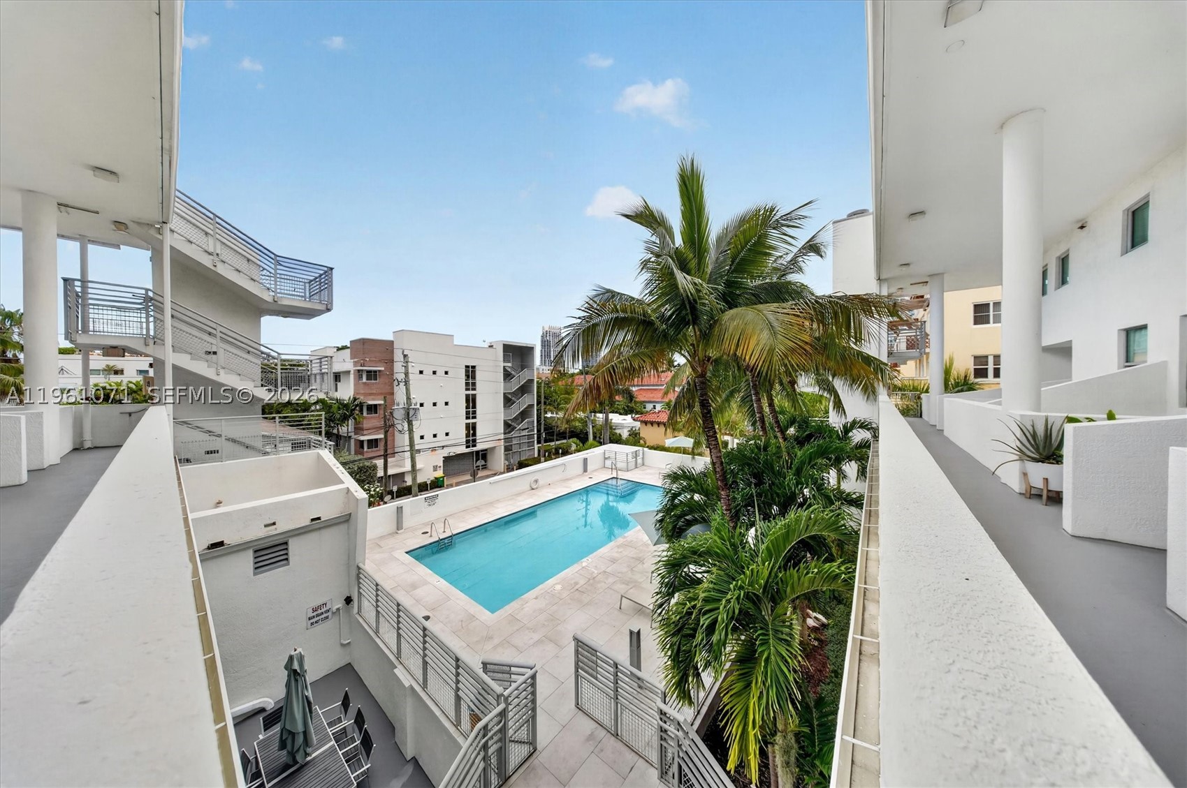 245 Michigan Ave #LP-4 Miami Beach, FL 33139