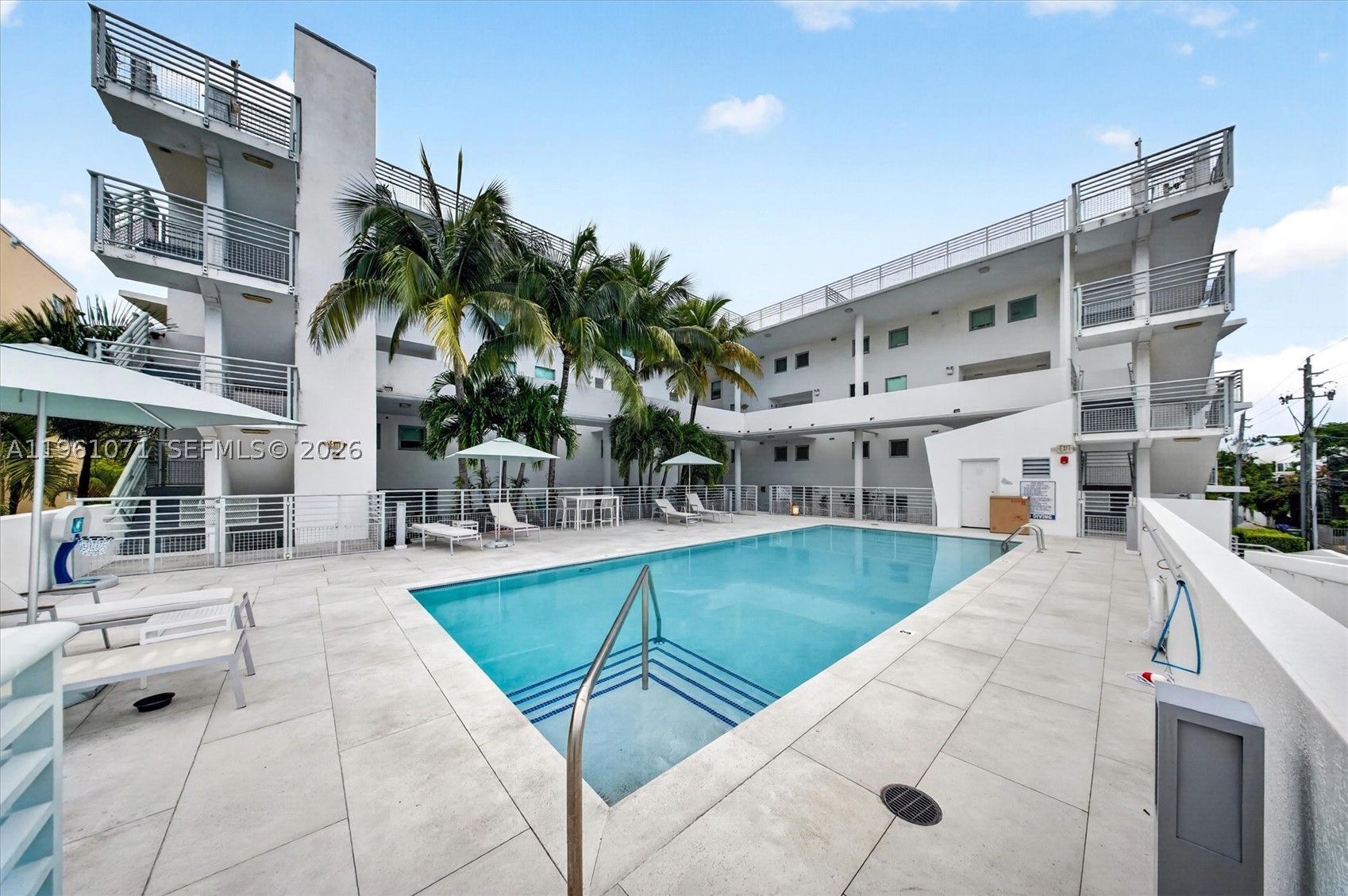 245 Michigan Ave #LP-4 Miami Beach, FL 33139