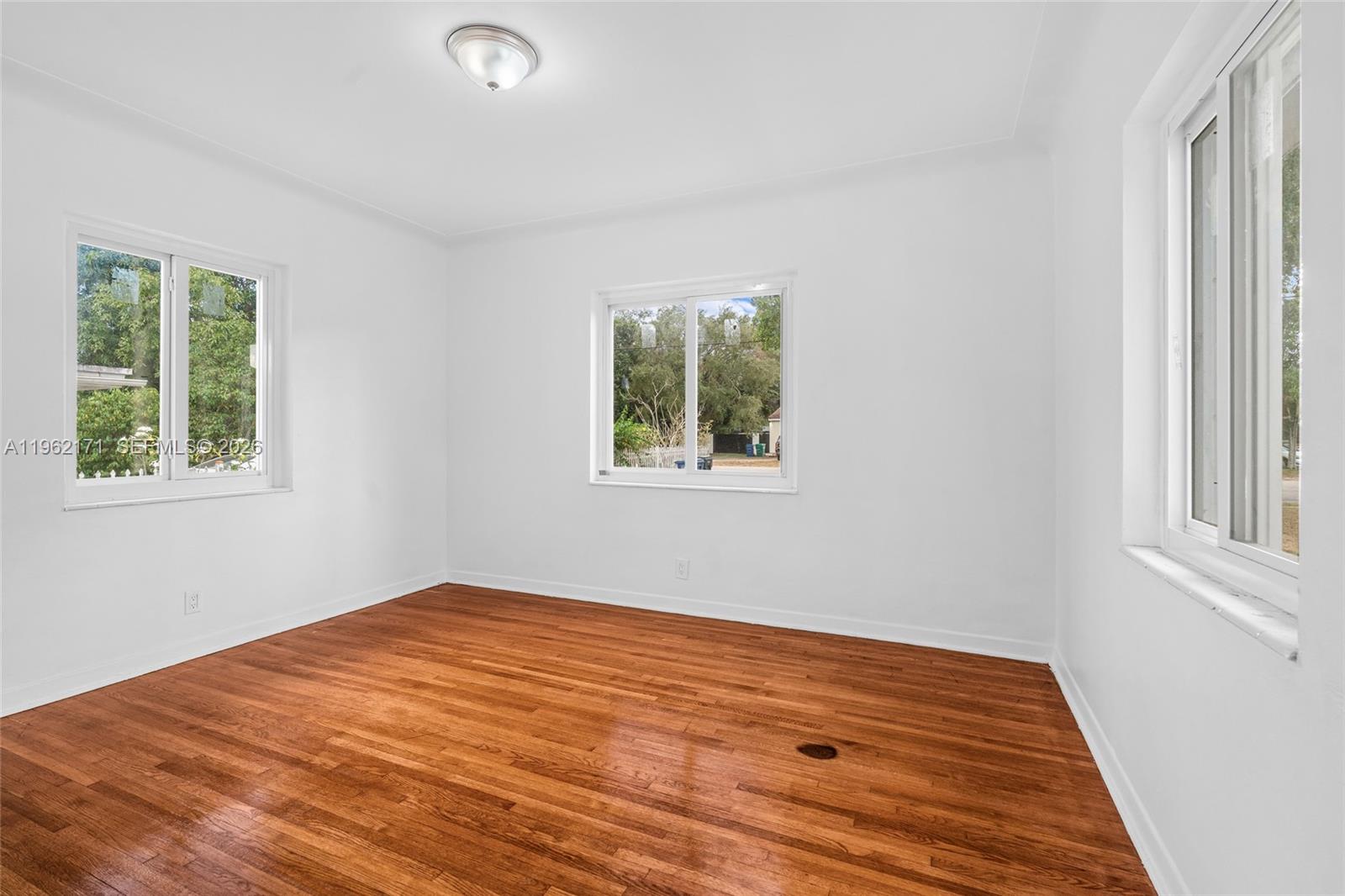 201 S Biscayne Riv Dr #0 Miami, FL 33169