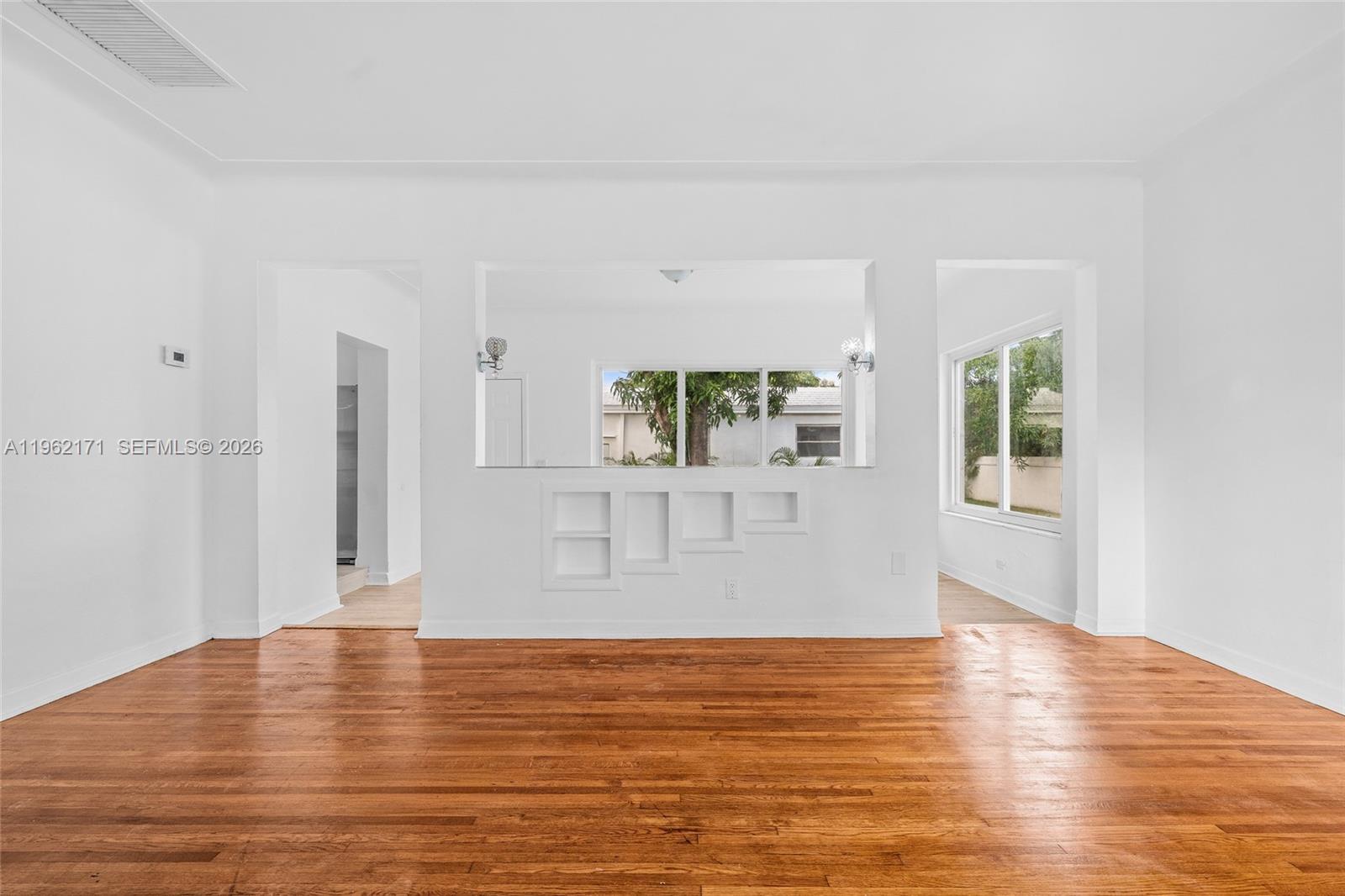 201 S Biscayne Riv Dr #0 Miami, FL 33169