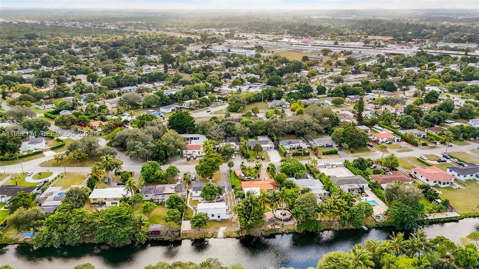 201 S Biscayne Riv Dr #0 Miami, FL 33169