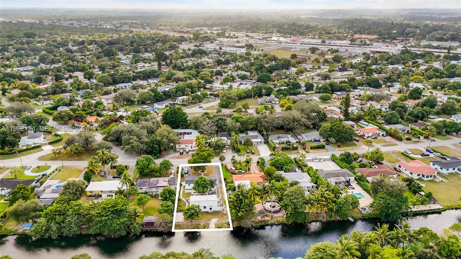 201 S Biscayne Riv Dr #0 Miami, FL 33169