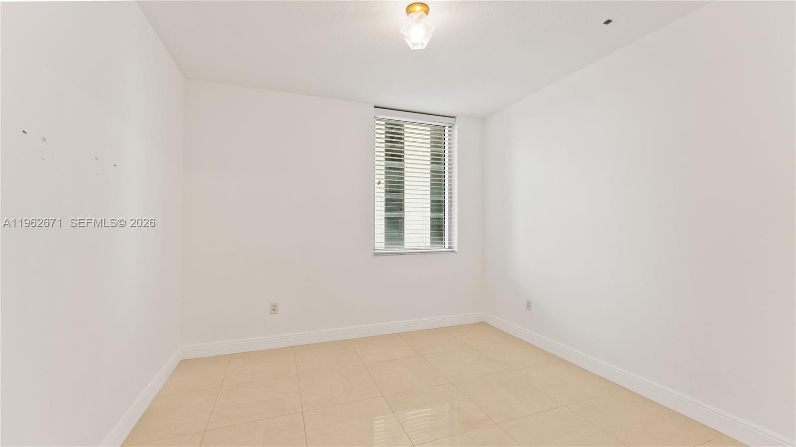 image 1060 Brickell - 105012