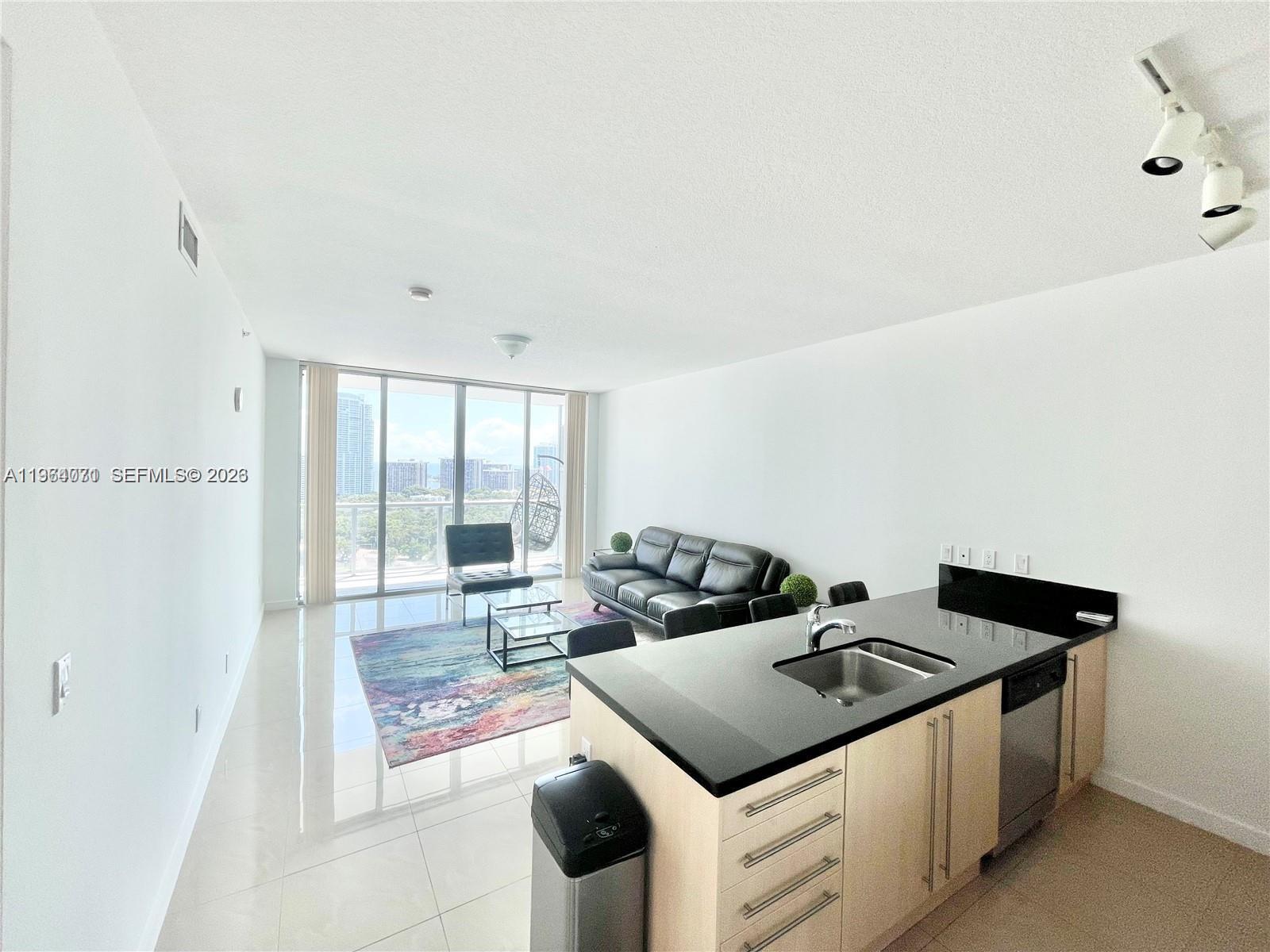 image Axis on Brickell South1