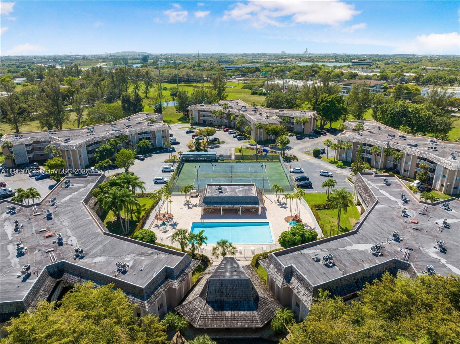 7400 Miami Lks Dr #D205 Miami Lakes, FL 33014