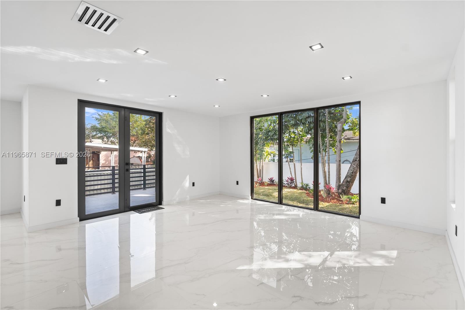 1644 NW 8th Ter Miami, FL 33125