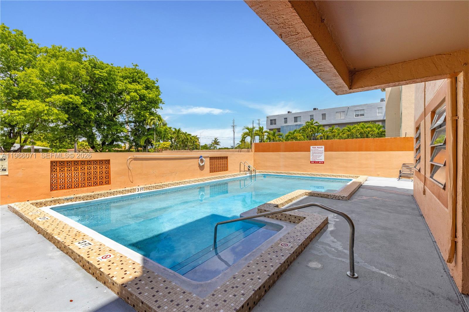 325 NW 72nd Ave #308 Miami, FL 33126