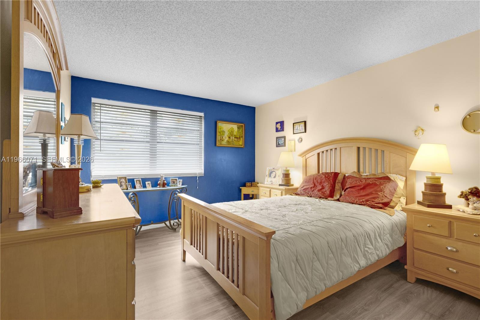 325 NW 72nd Ave #308 Miami, FL 33126