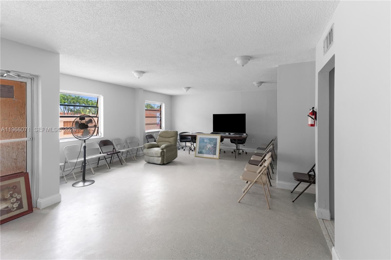 325 NW 72nd Ave #308 Miami, FL 33126