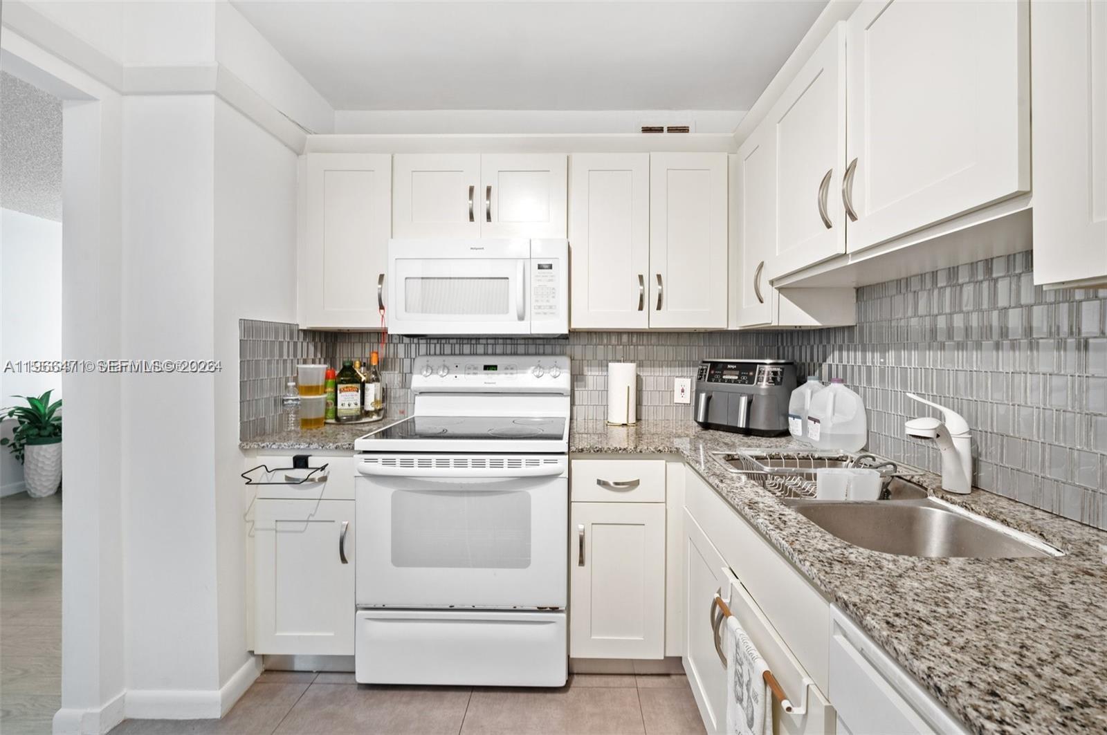 image Arlen House East4