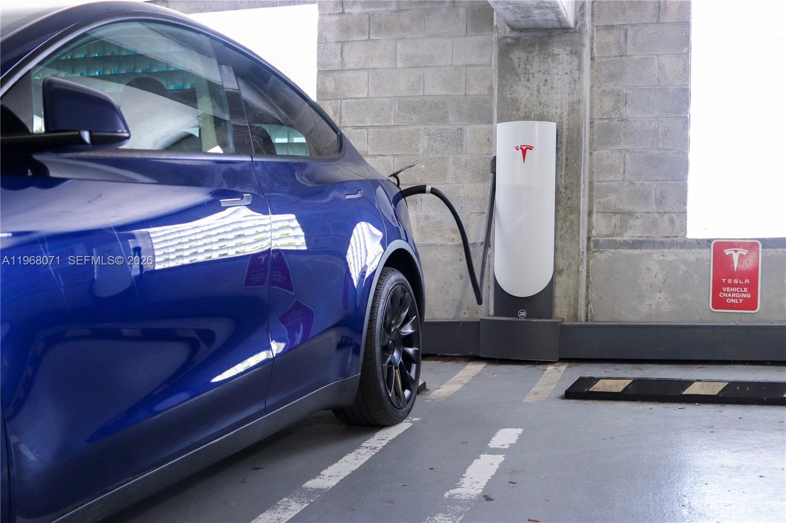 947 Lenox Ave #203 Miami Beach, FL 33139