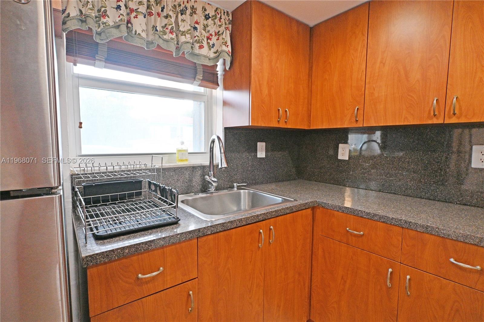 947 Lenox Ave #203 Miami Beach, FL 33139