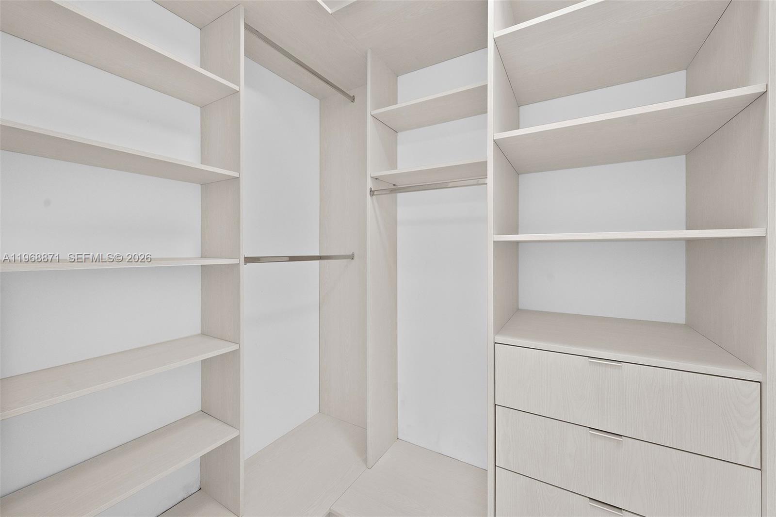 17475 Collins Ave #703 Sunny Isles Beach, FL 33160