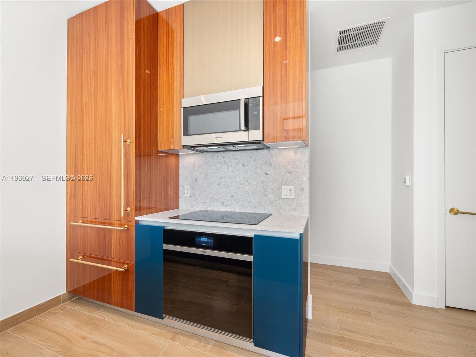 image Mr. C Residences | Bayshore11