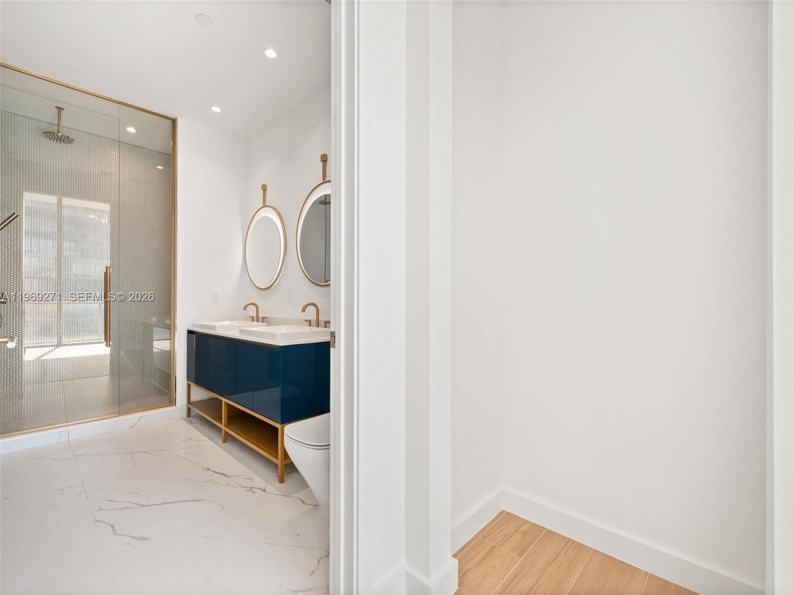 image Mr. C Residences | Bayshore16