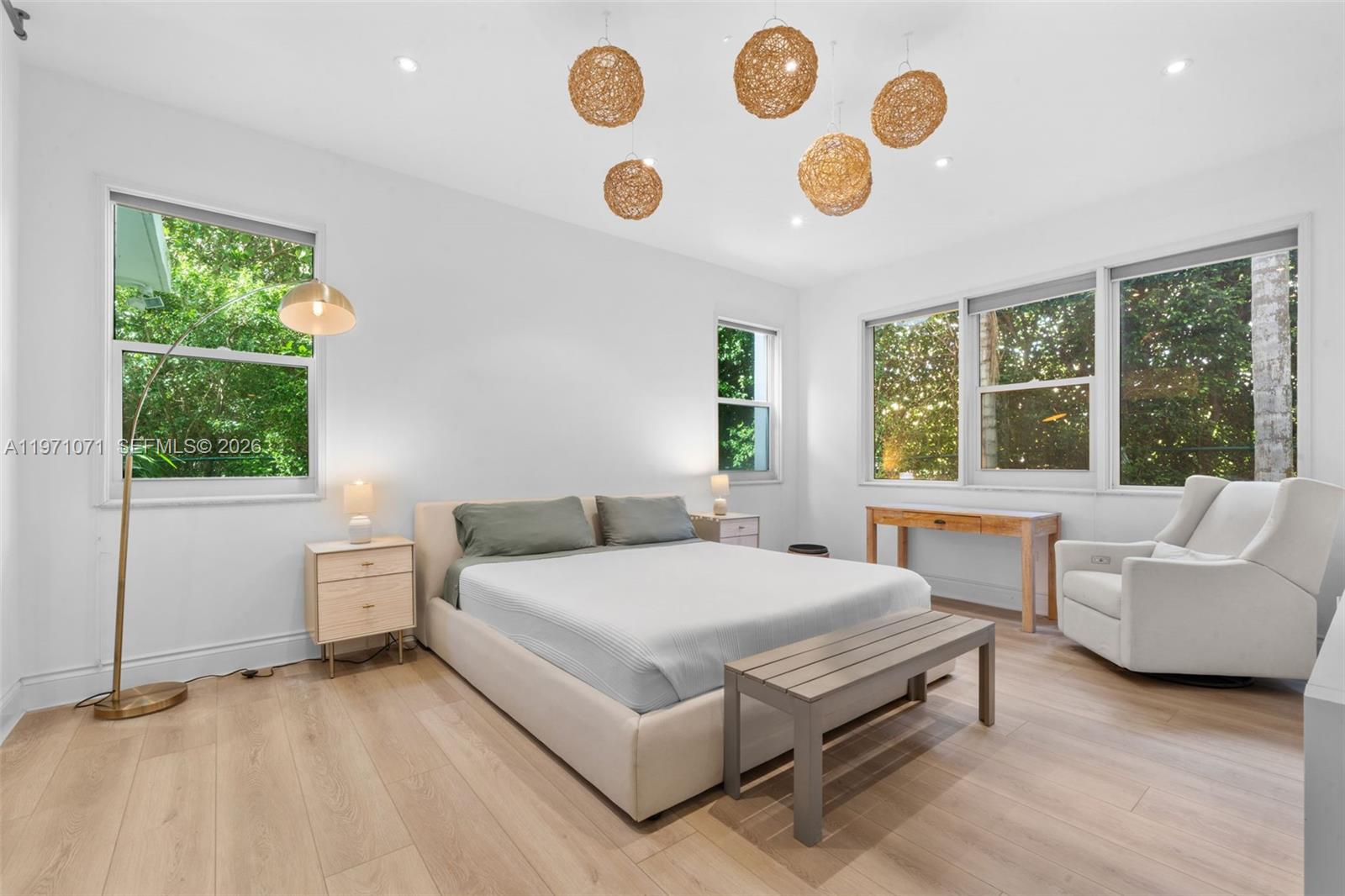 200 Ocean Ln Dr #108 Key Biscayne, FL 33149