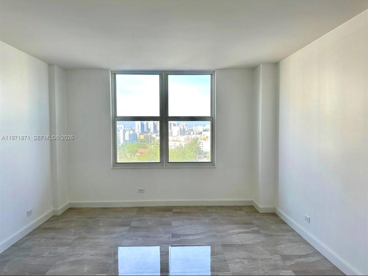 image Winston Towers 30010