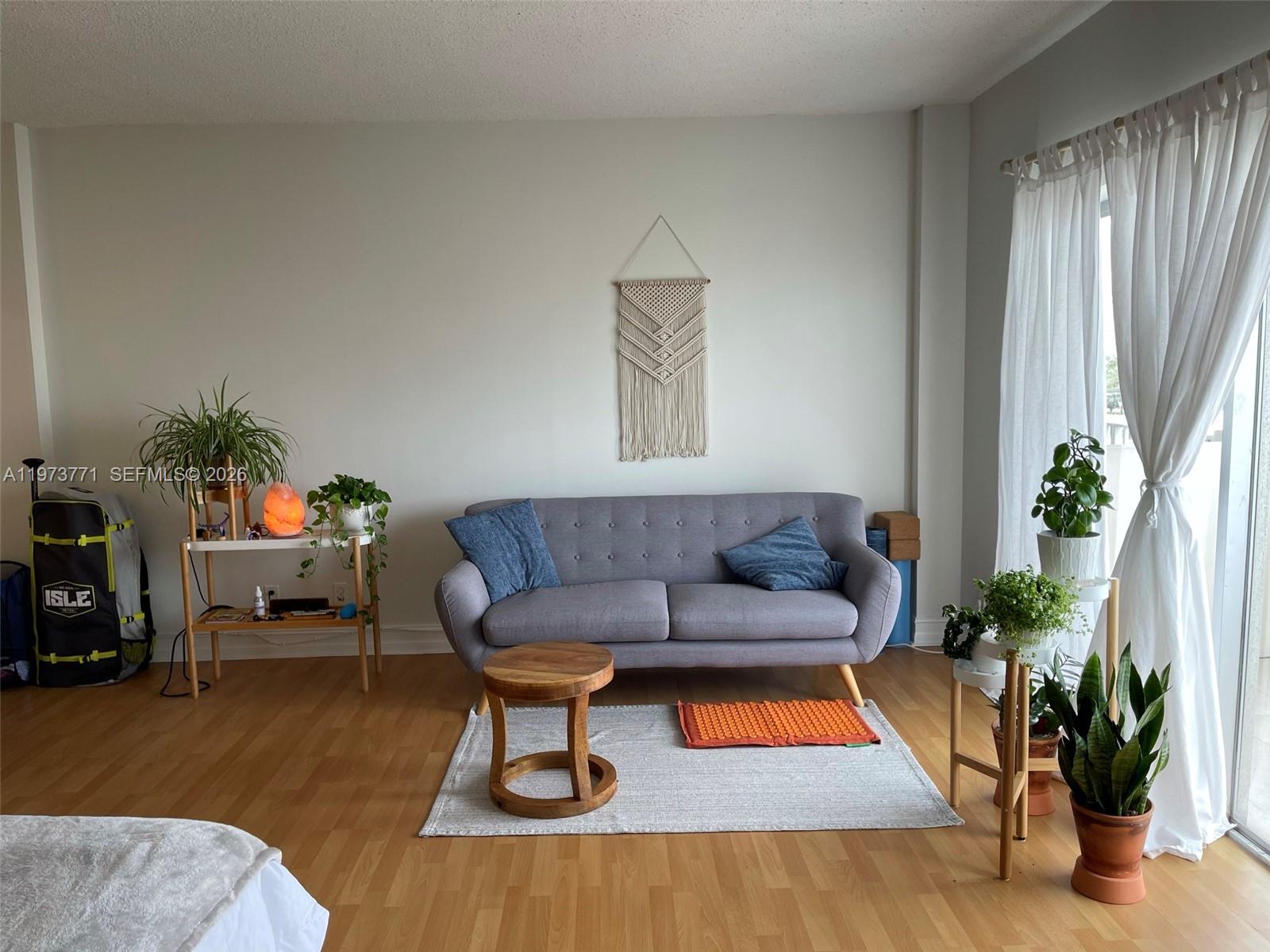 1455 N Treasure Dr #6D