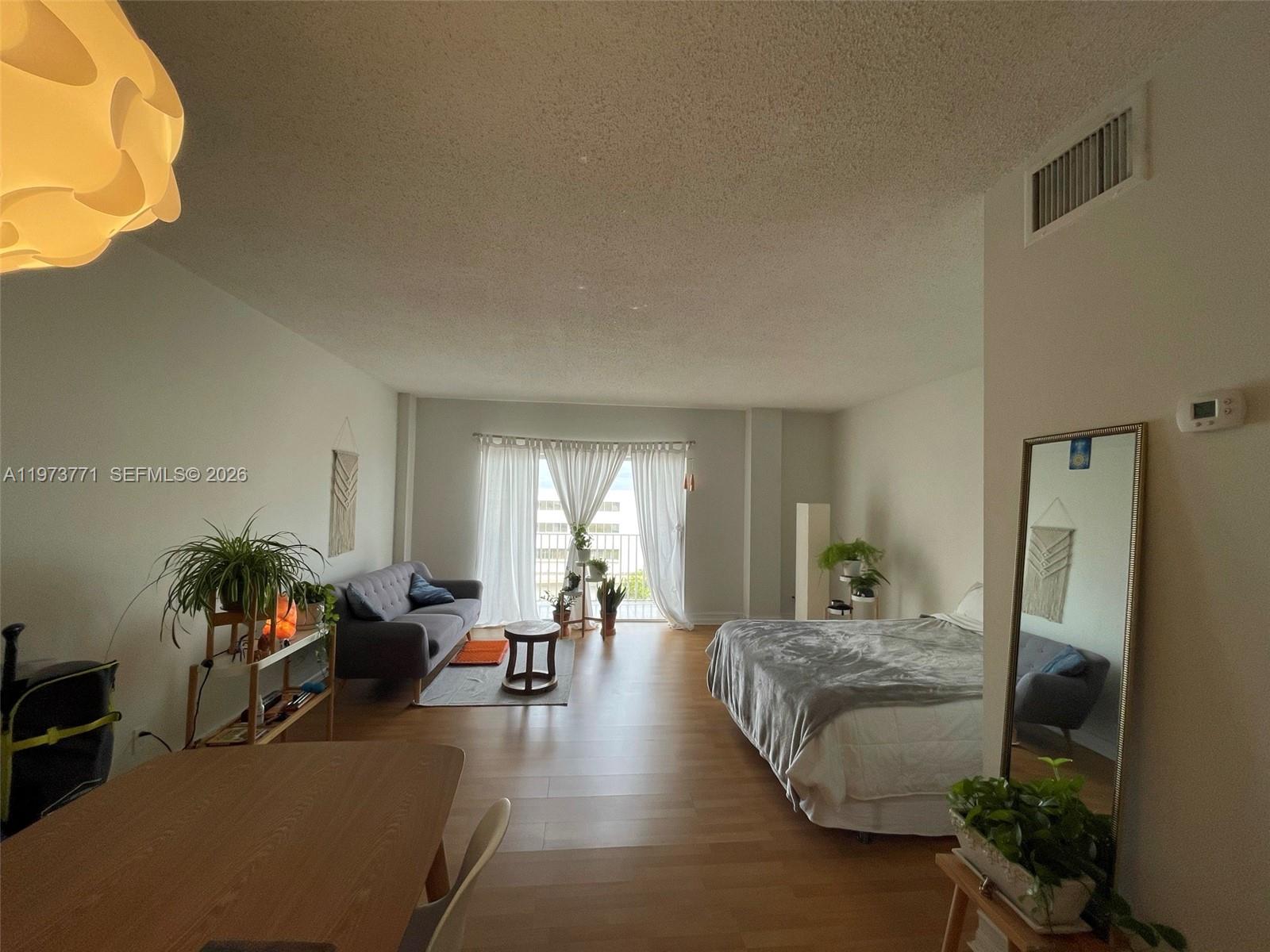 1455 N Treasure Dr #6D North Bay Village, FL 33141