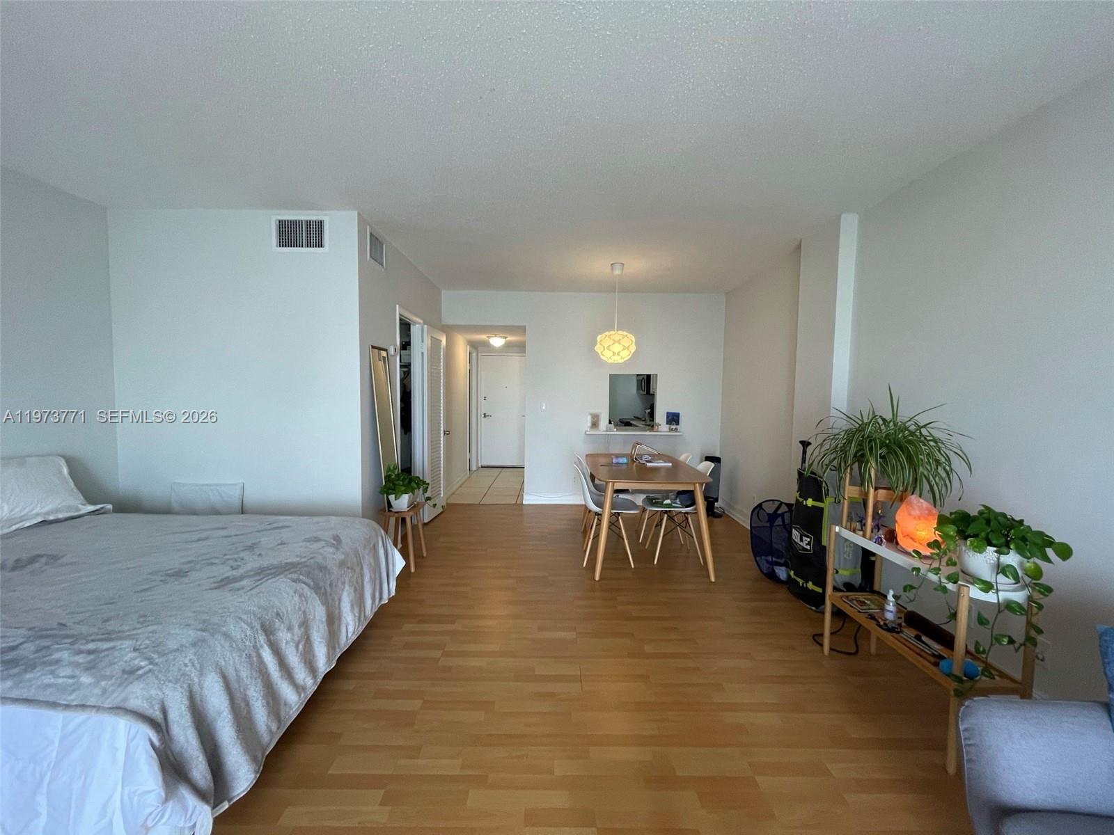 1455 N Treasure Dr #6D North Bay Village, FL 33141