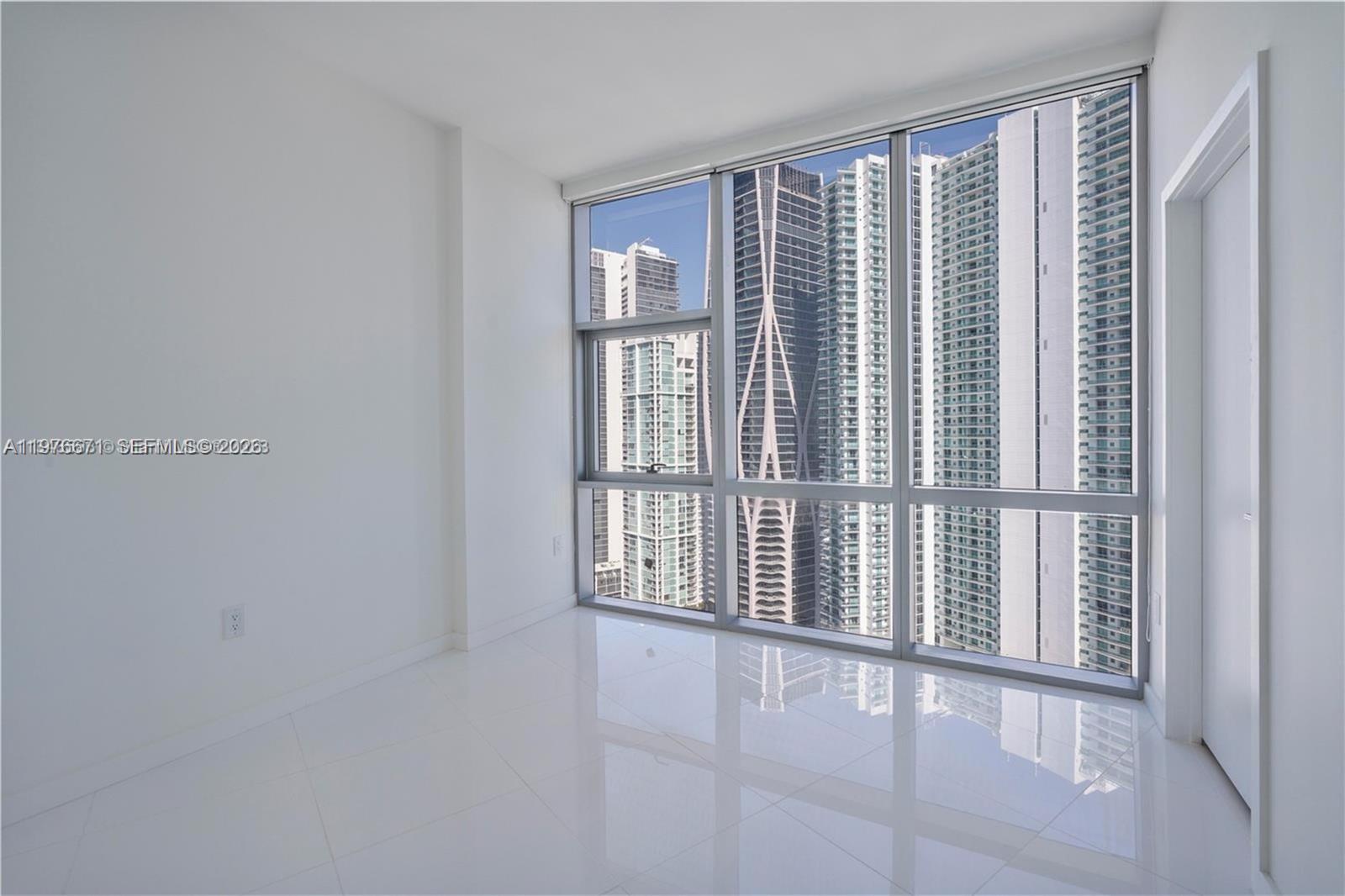 851 NE 1st Ave #3203 Miami, FL 33132