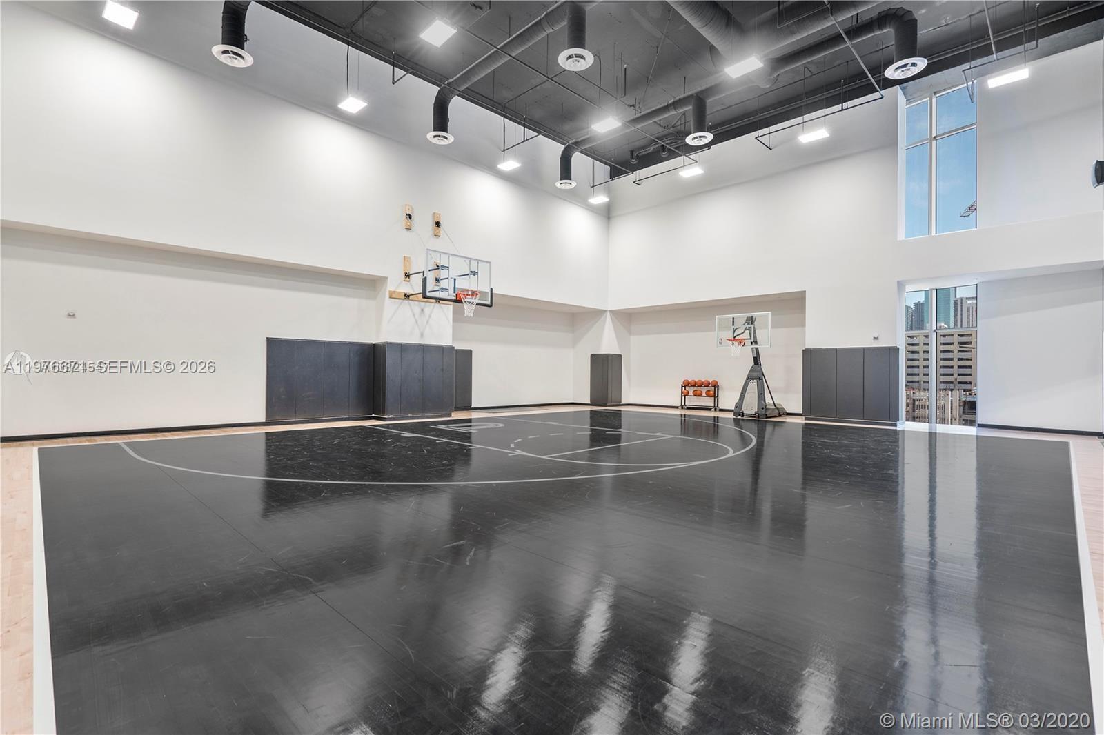 851 NE 1st Ave #3203 Miami, FL 33132