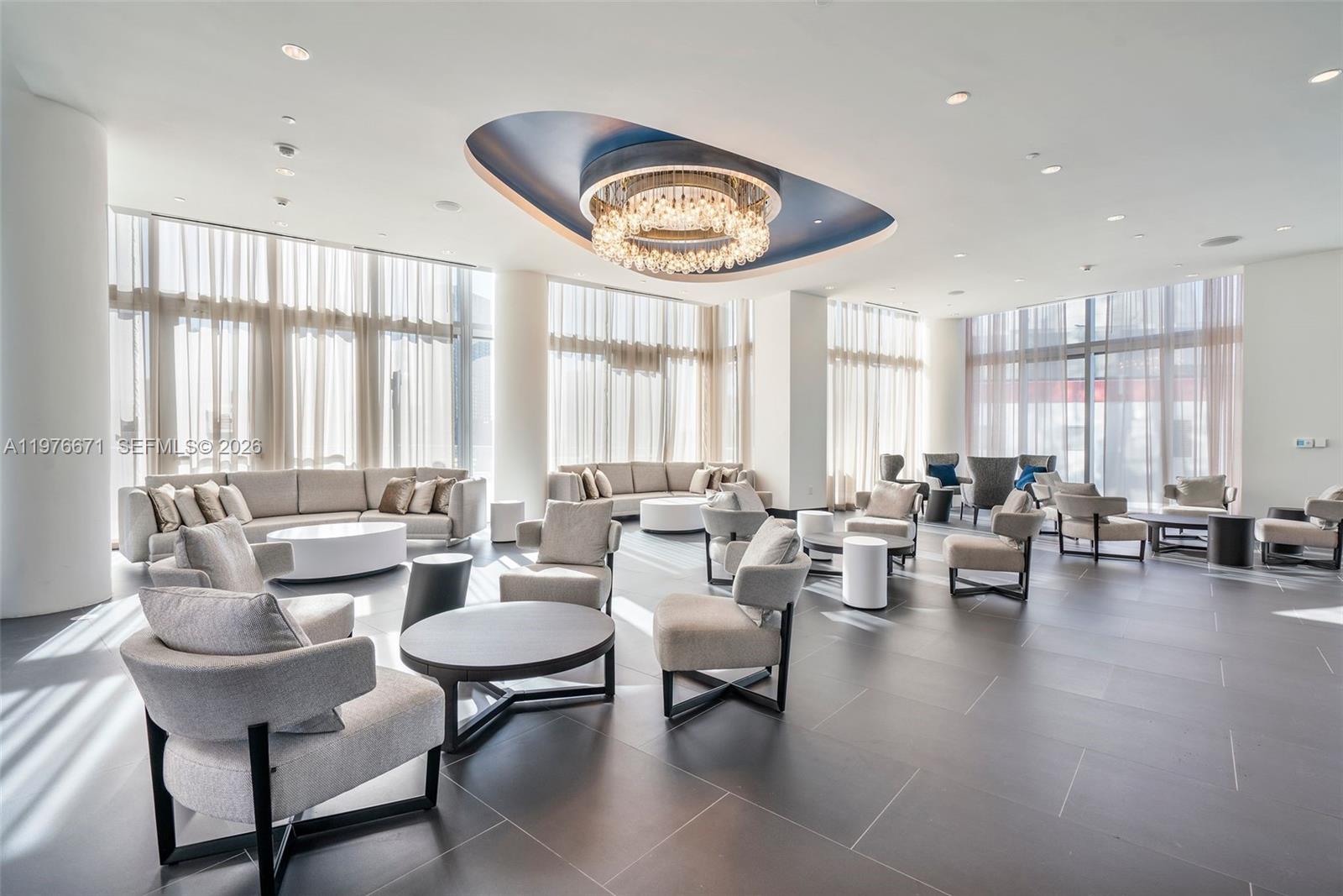 851 NE 1st Ave #3203 Miami, FL 33132