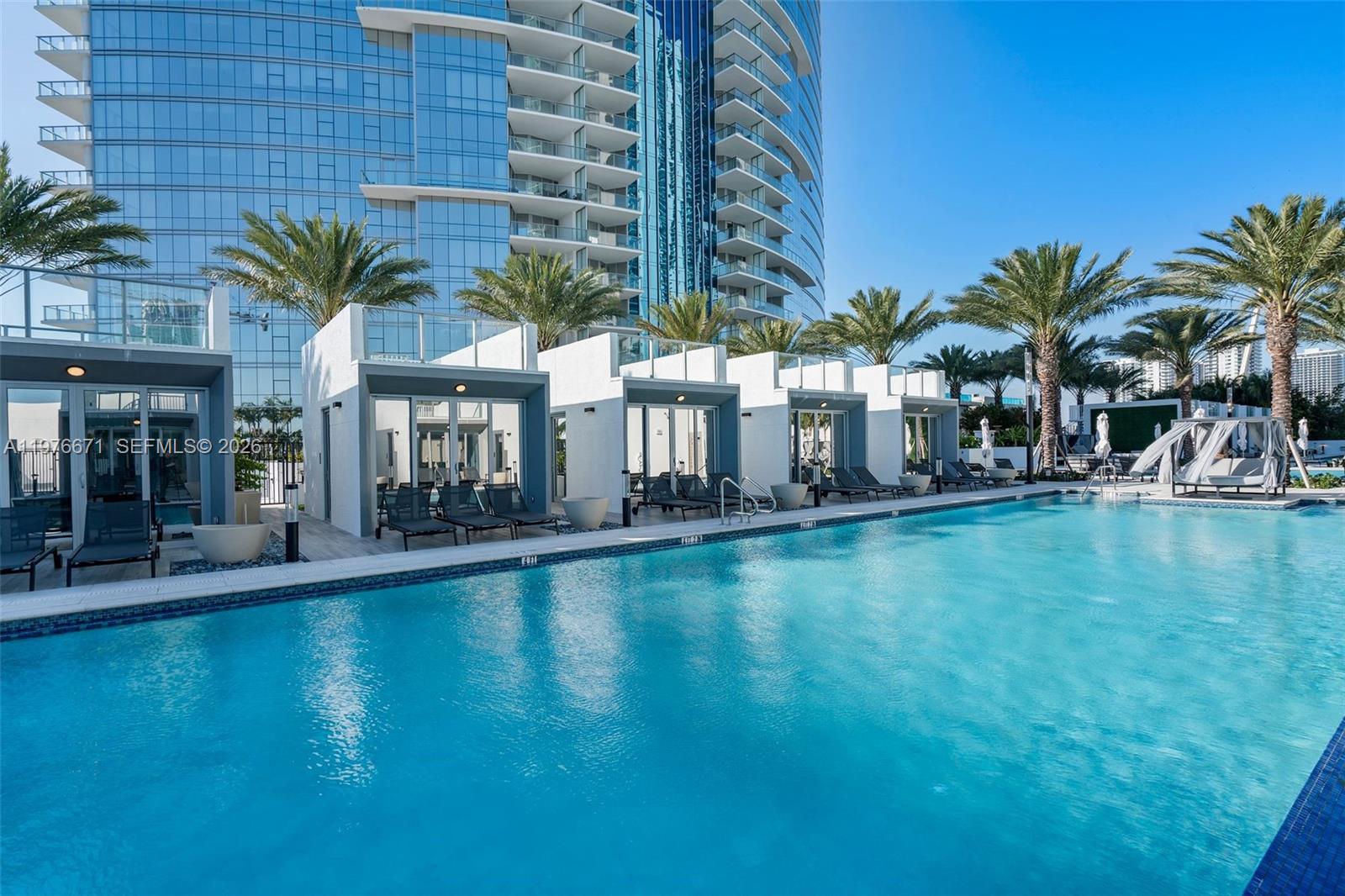 851 NE 1st Ave #3203 Miami, FL 33132