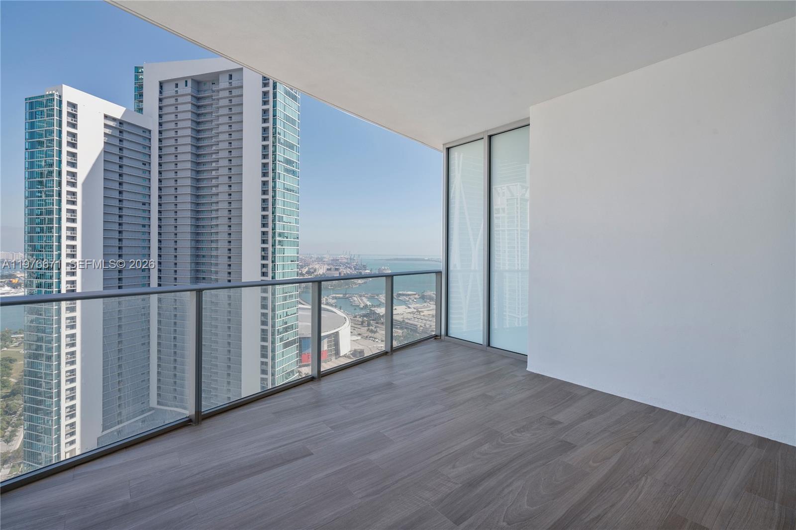 851 NE 1st Ave #3203 Miami, FL 33132