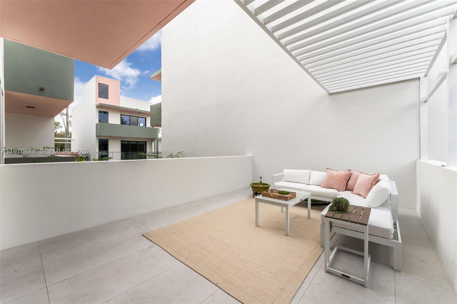 721 SW 11th St #F Miami, FL 33129