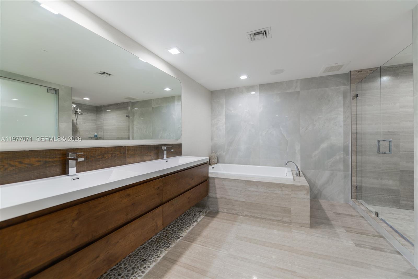 3951 S Ocean Dr #402 Hollywood, FL 33019