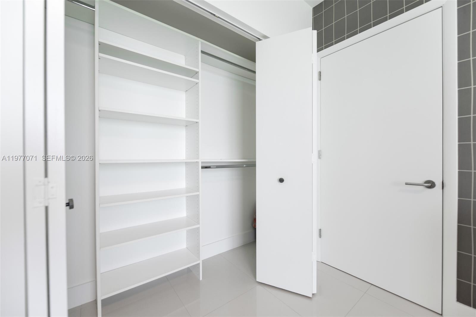 3951 S Ocean Dr #402 Hollywood, FL 33019