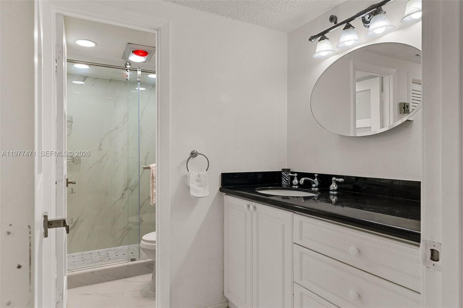 image Arlen House Condo8