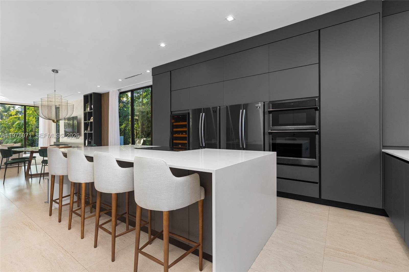 5701 N Bay Rd Miami Beach, FL 33140