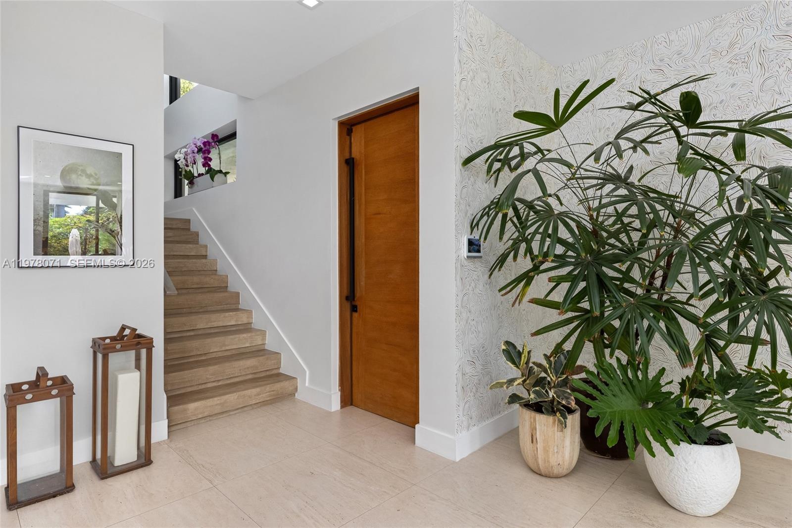 5701 N Bay Rd Miami Beach, FL 33140